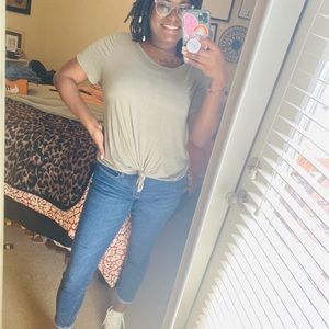 Meet your Posher, Tierra